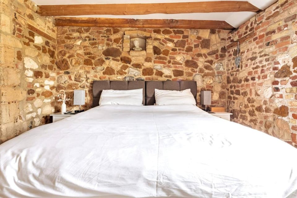 The Gig House - relaxing countryside spa break House in Breckland District