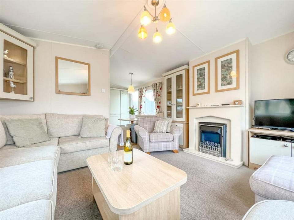 Living room, flat iron