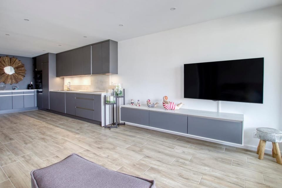 Bright 50 m in the centre of Sanary-sur-Mer Apartment in Sanary-sur-Mer