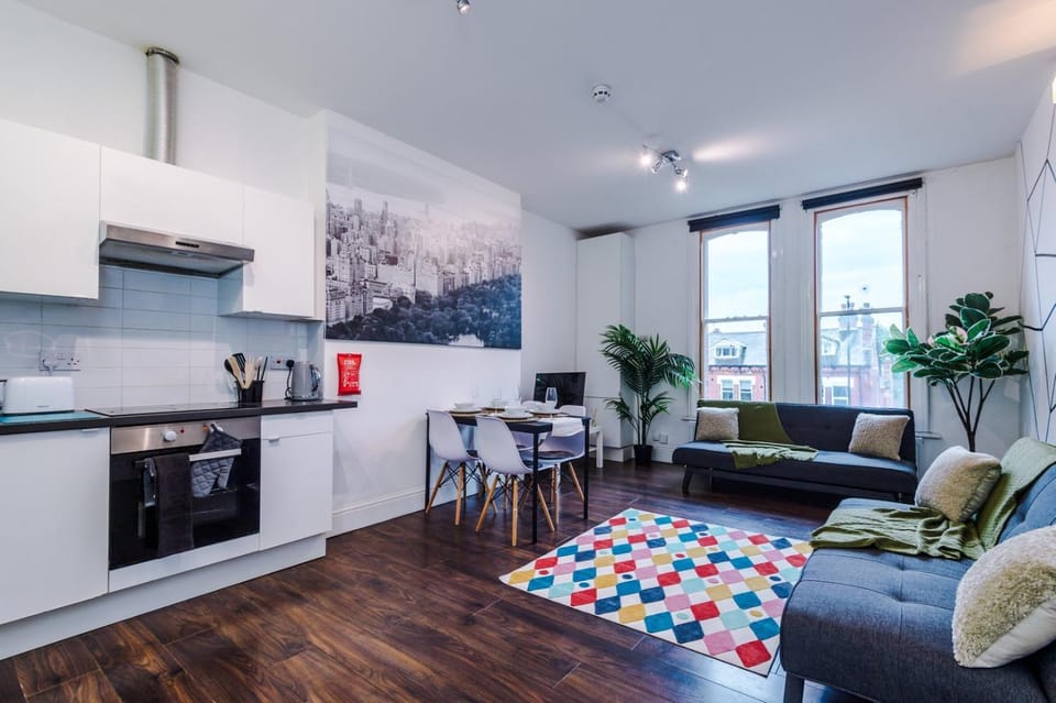 Spacious City Centre Retreat in Leeds City Centre Apartment in Leeds