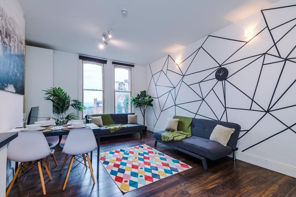 Spacious City Centre Retreat in Leeds City Centre Apartment in Leeds