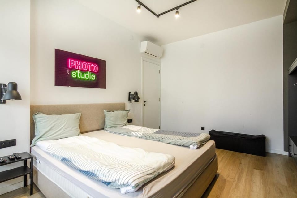 TV and multimedia, Photo of the whole room, Bedroom, towels