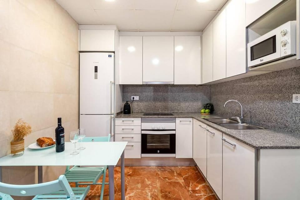 Park Guell Gaudi | 2 bedroom Apartment Apartment in Barcelona