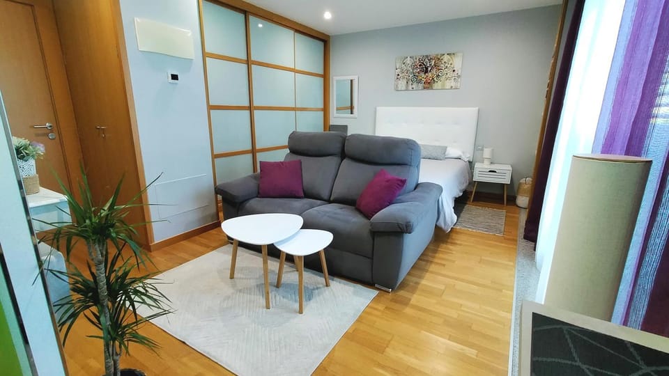 Living room, Photo of the whole room