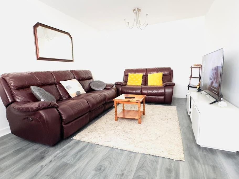 TV and multimedia, Living room