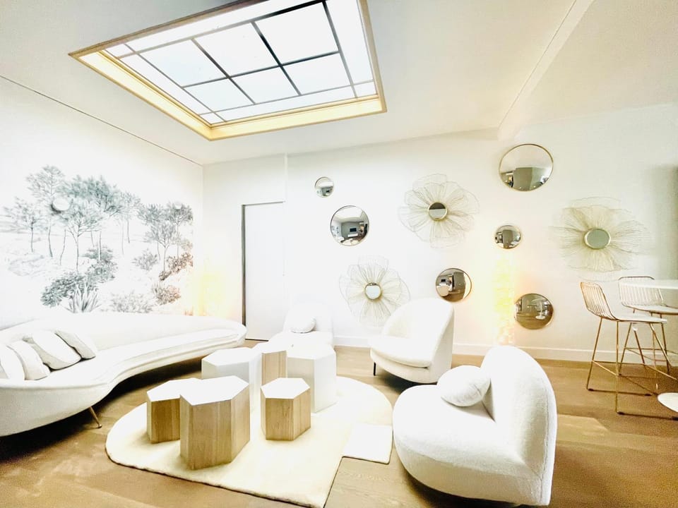 Living room, air conditioner