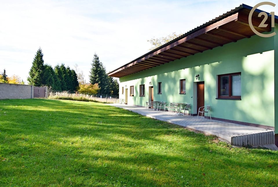 Property building, Natural landscape, Garden, Garden view