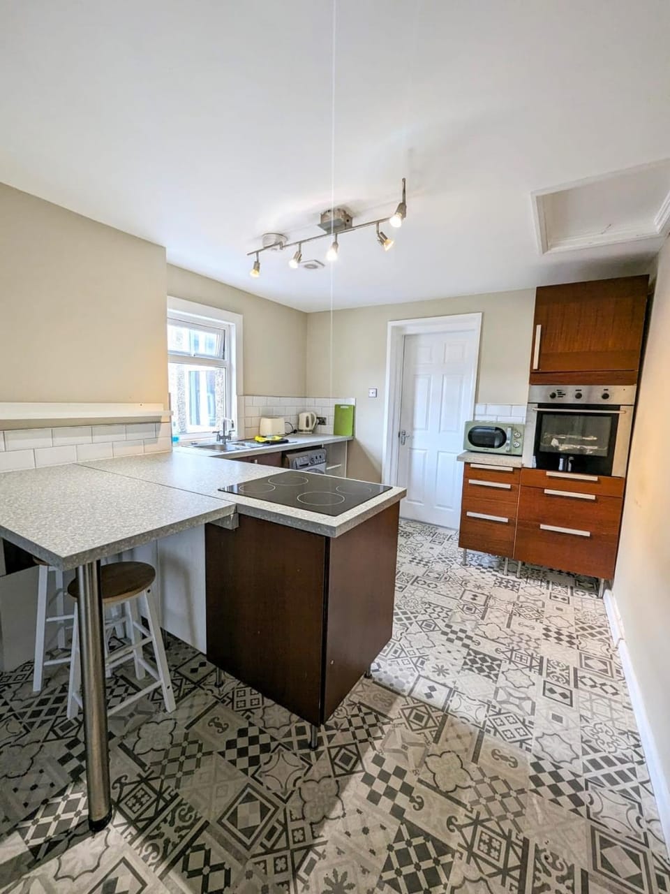 Enjoy 4 BR home near the city Gateshead&Newcastle Apartment in Saltwell Park