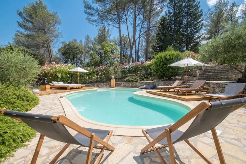 Natural landscape, Garden, Garden view, Pool view, Swimming pool, sunbed