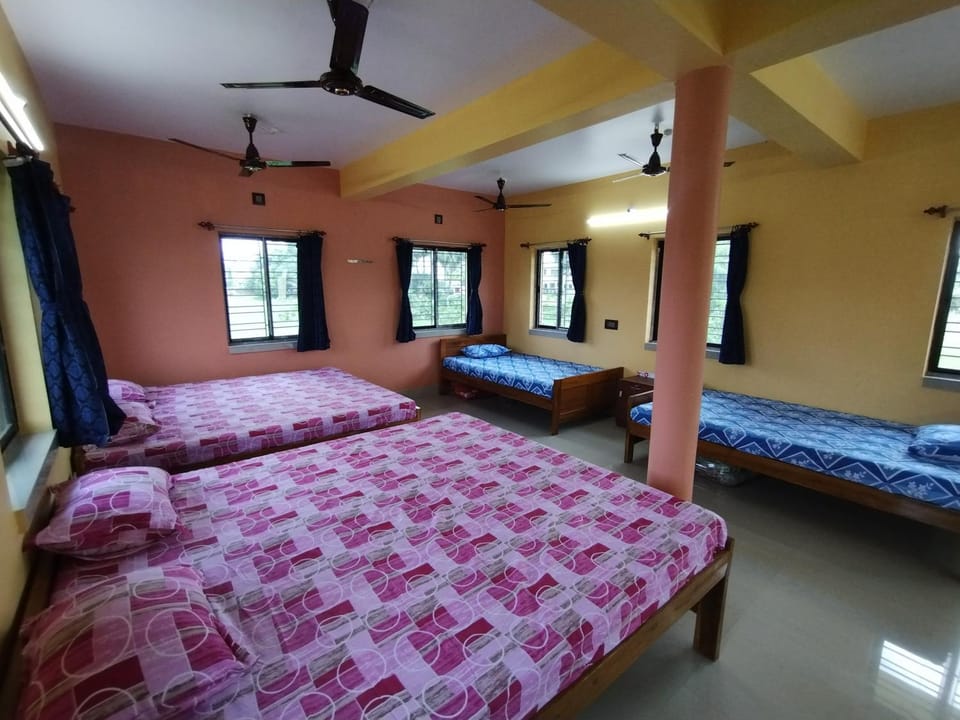 Property building, Photo of the whole room, Bedroom