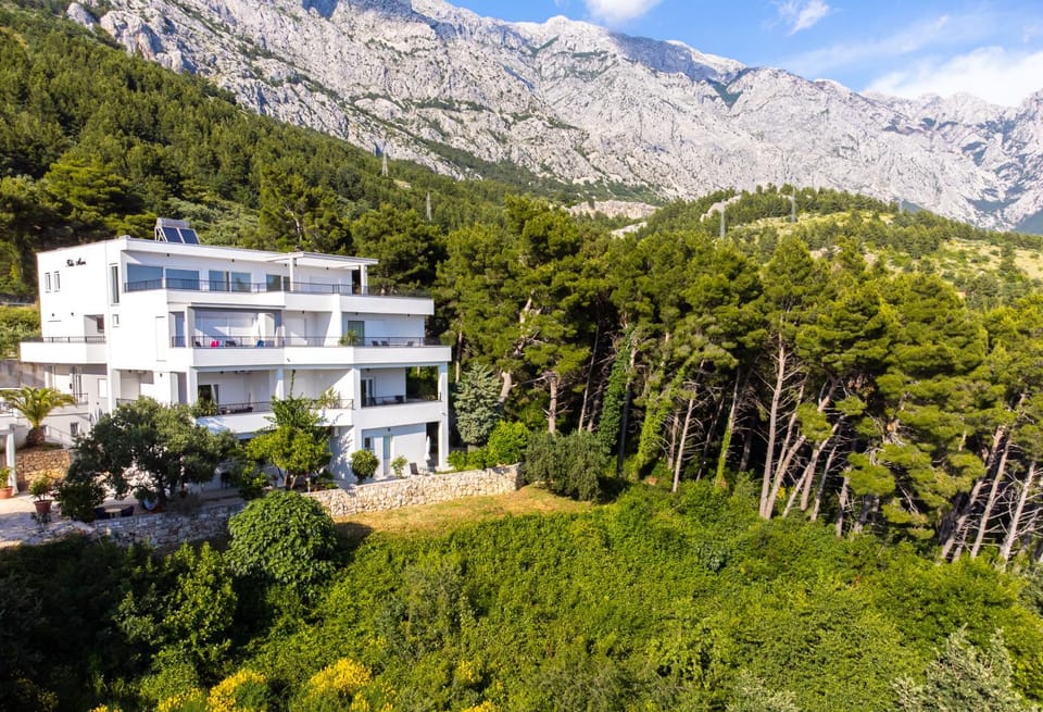 Apartments Maris Apartment in Brela