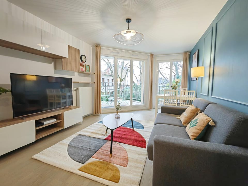 TV and multimedia, Living room
