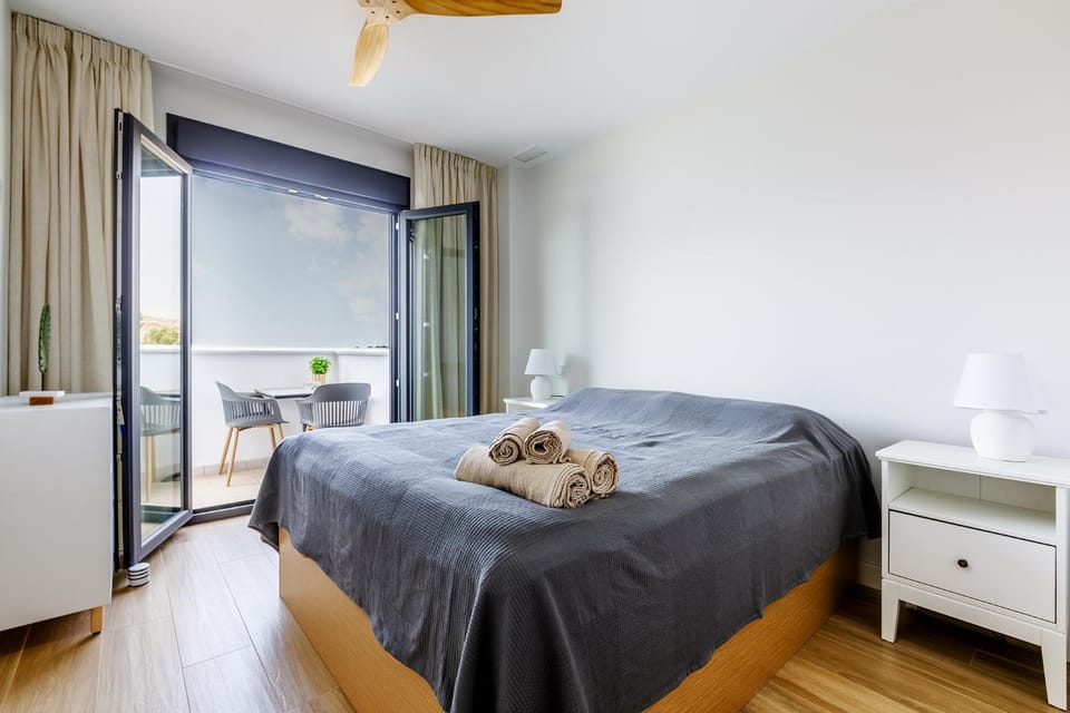 A&N Sea View Apartment with Pool Torre del Mar Apartment in Torre del Mar