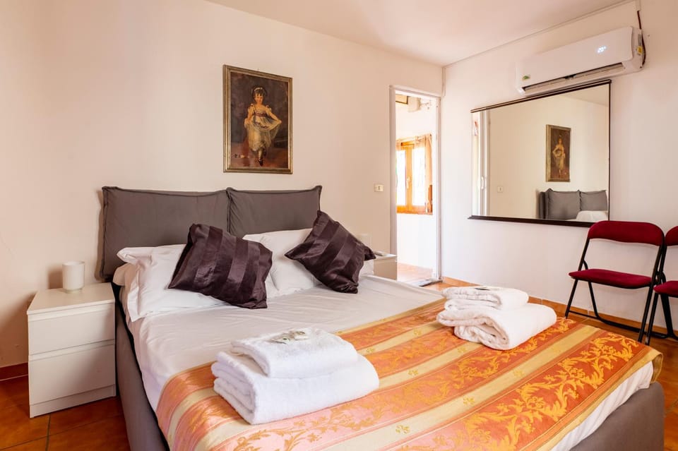 Apartment Very Central 100m from train station&Duomo Apartment in Florence