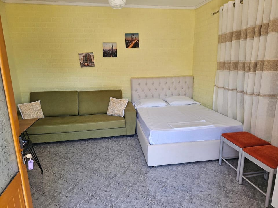 Elias Guest House Apartment in Sarandë