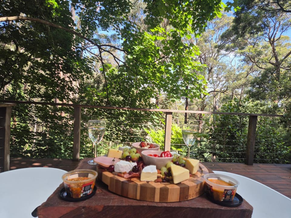 Romantic Getaway - 2 luxe outdoor baths House in Macedon