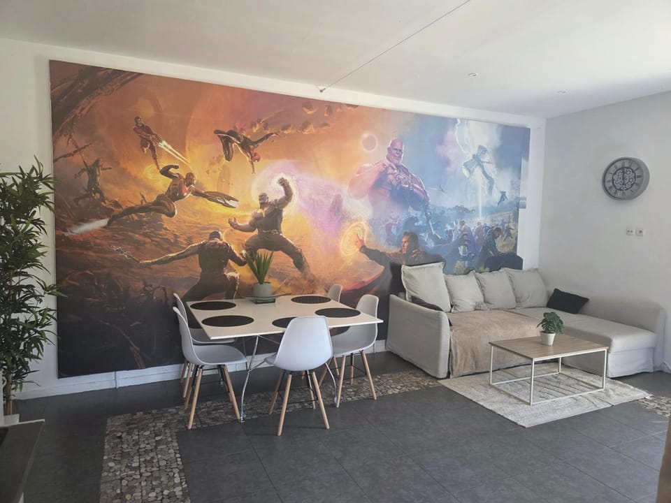 Living room, Dining area