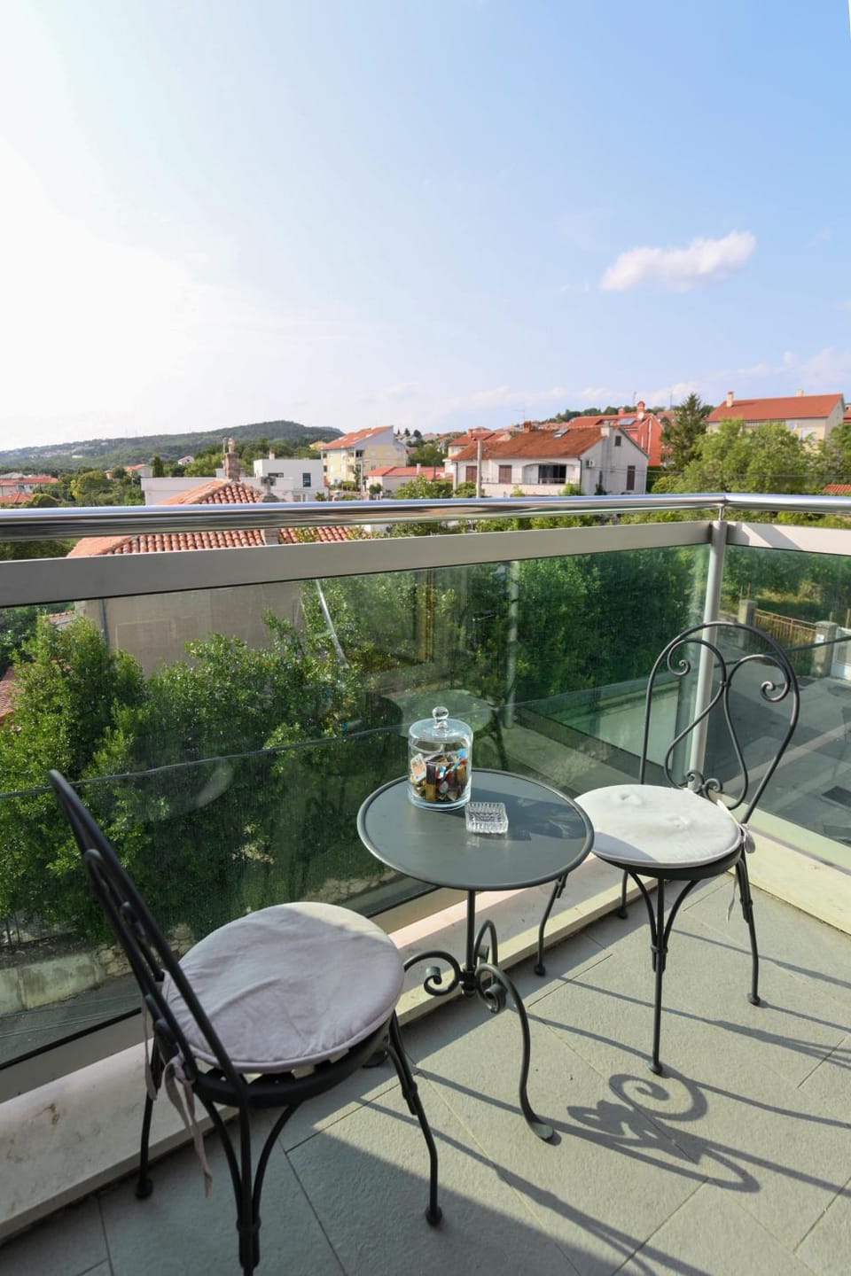 Balcony/Terrace, City view, Quiet street view