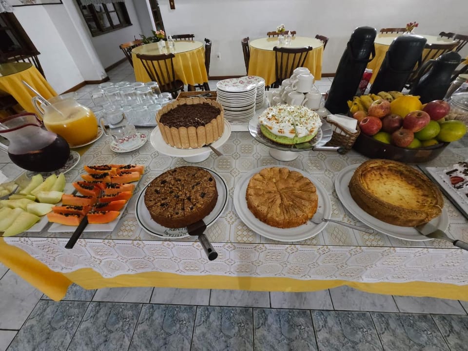 Food and drinks, Buffet breakfast