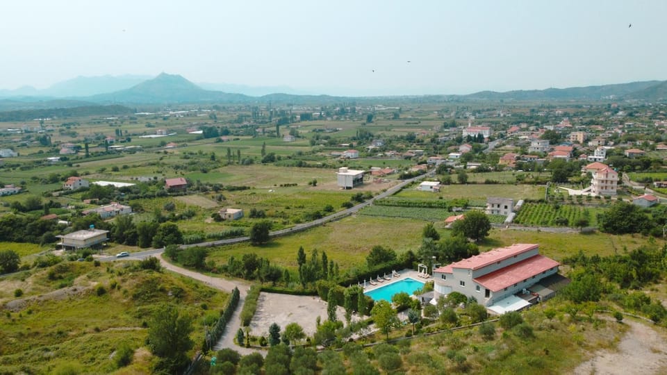 Property building, Nearby landmark, Day, Neighbourhood, Natural landscape, Bird's eye view, City view