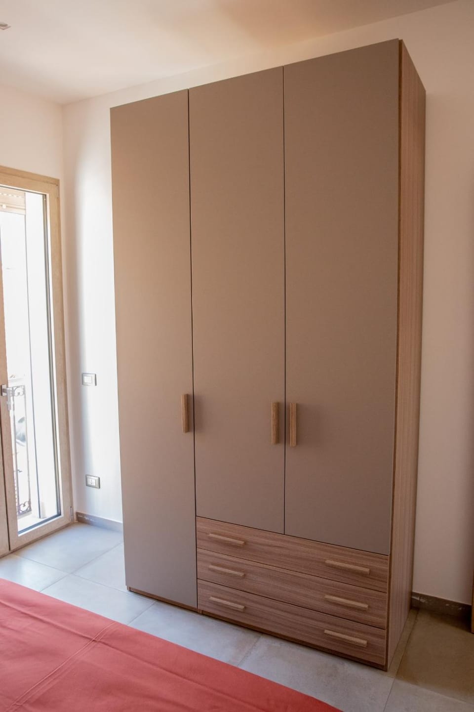 Bedroom, wardrobe