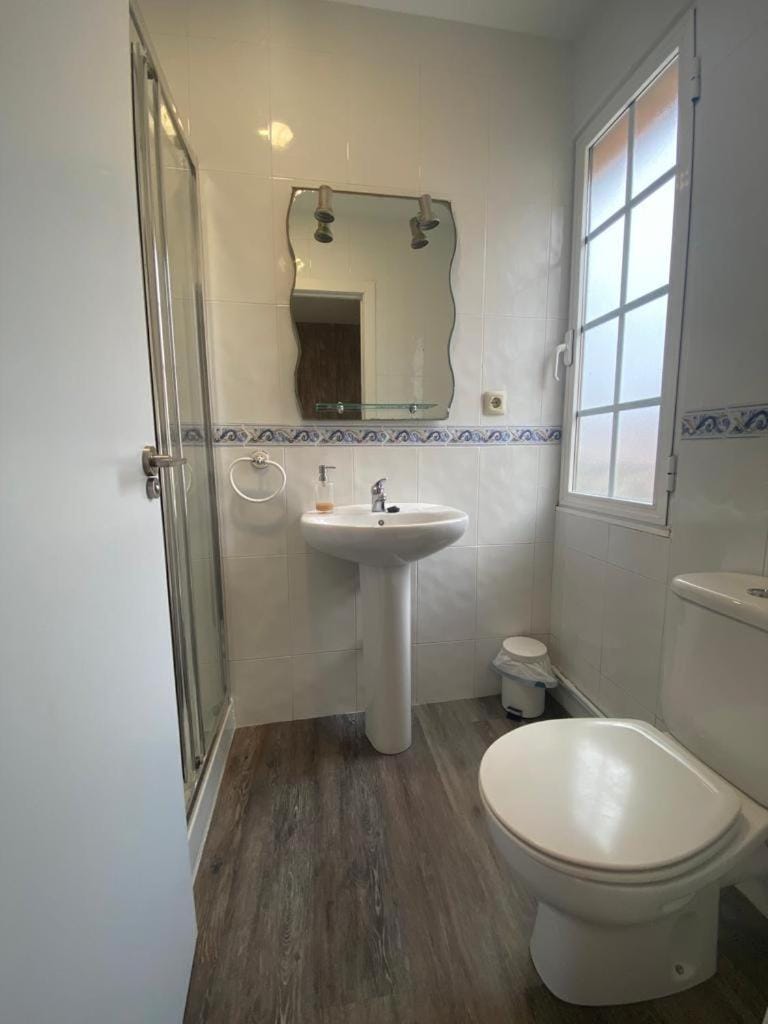 Shower, Bathroom, towels