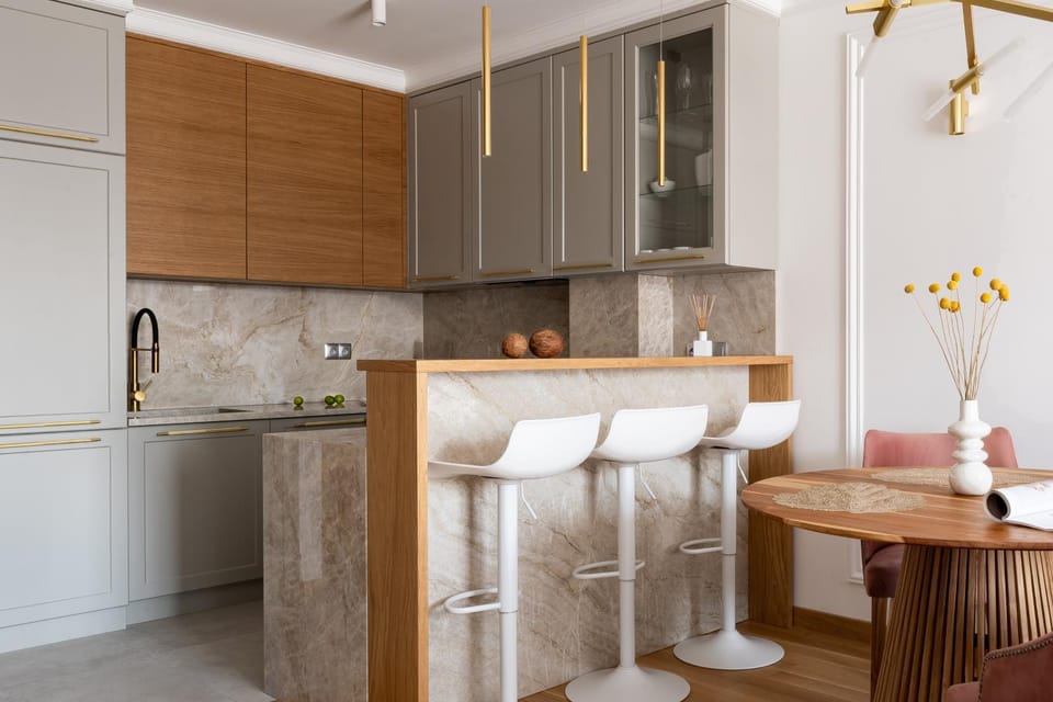 Kitchen or kitchenette, Dining area, stove