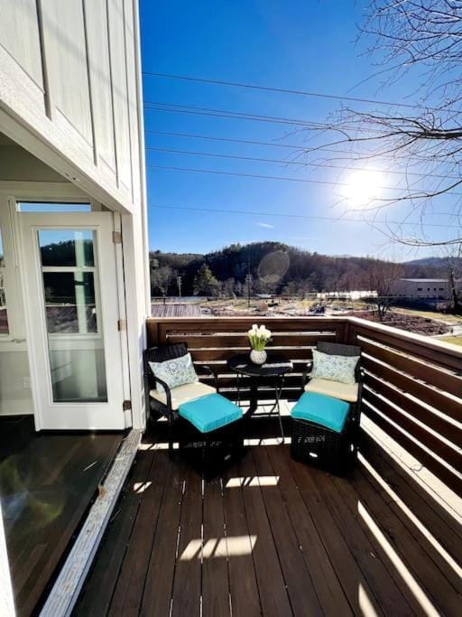 Sage House House in Woodfin