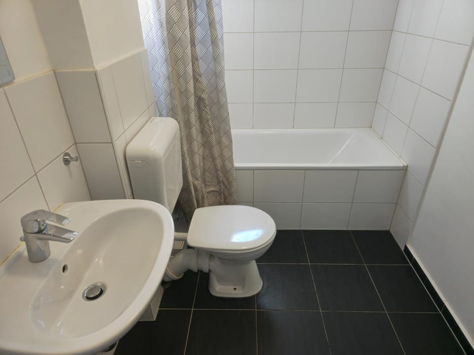 Toilet, Bathroom, Bath