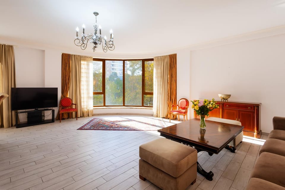 Aram street, 2 bedrooms, New Euro renovated Grande apartment DI723 Apartment in Yerevan