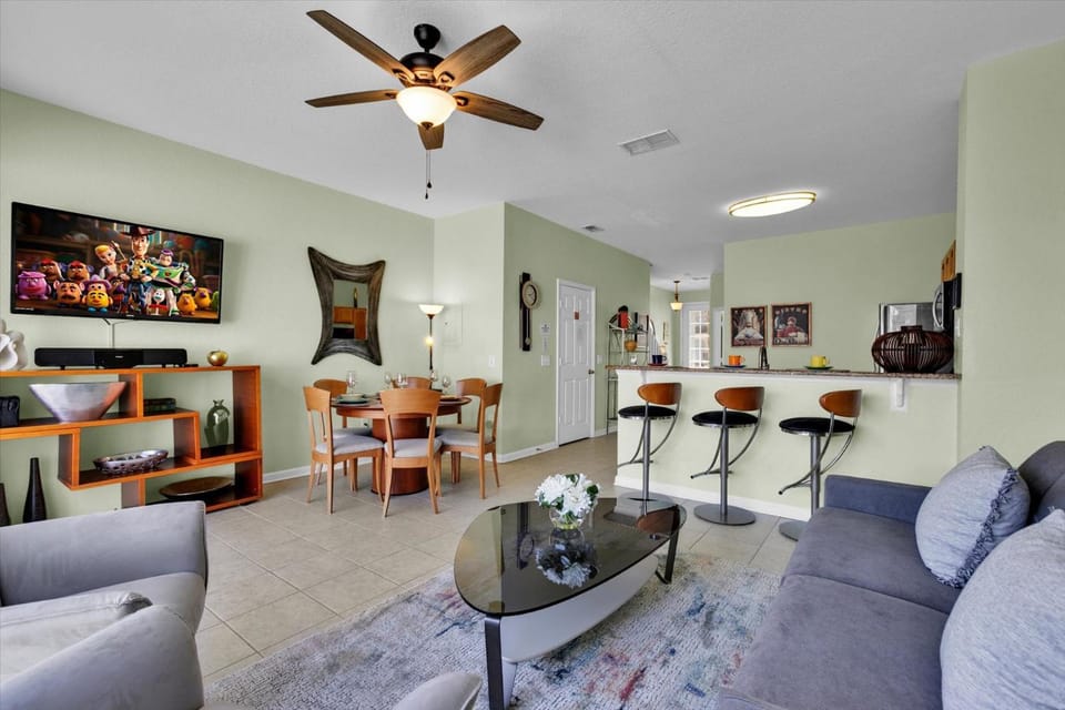 Living room, Dining area