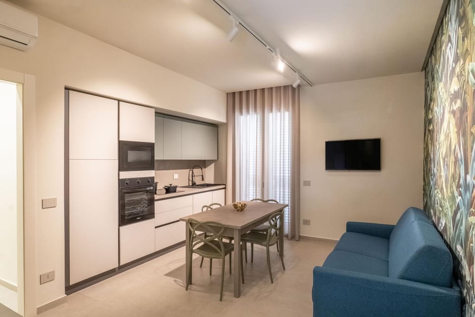 Kitchen or kitchenette, Living room, Dining area, oven, stove
