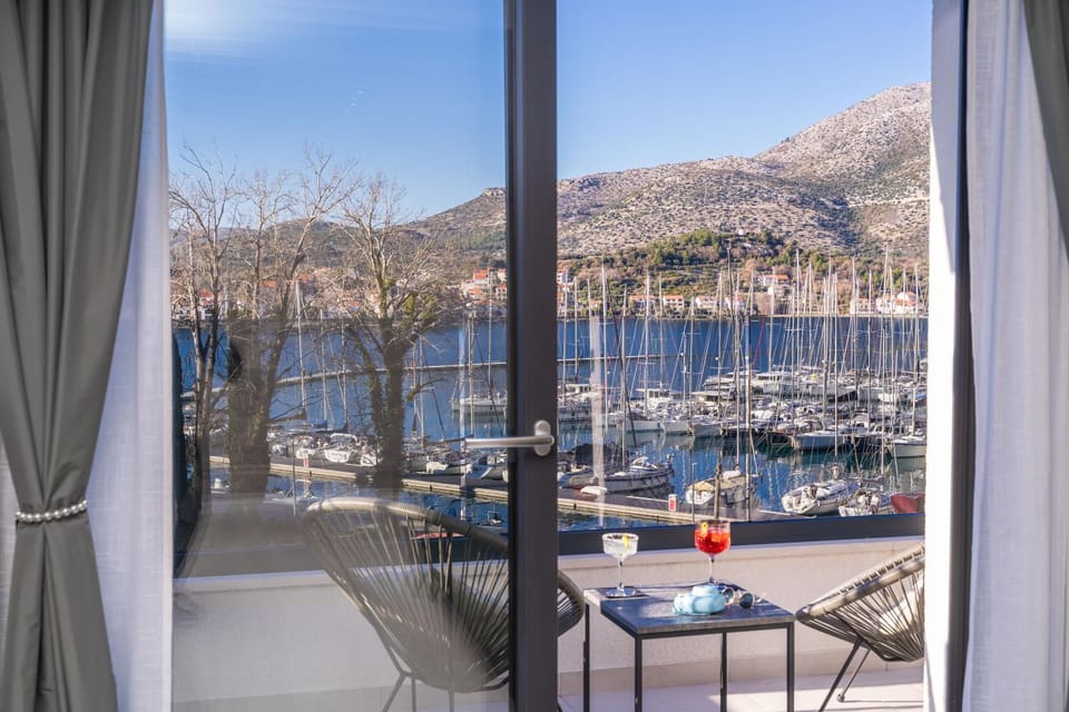 View (from property/room), Balcony/Terrace, Sea view