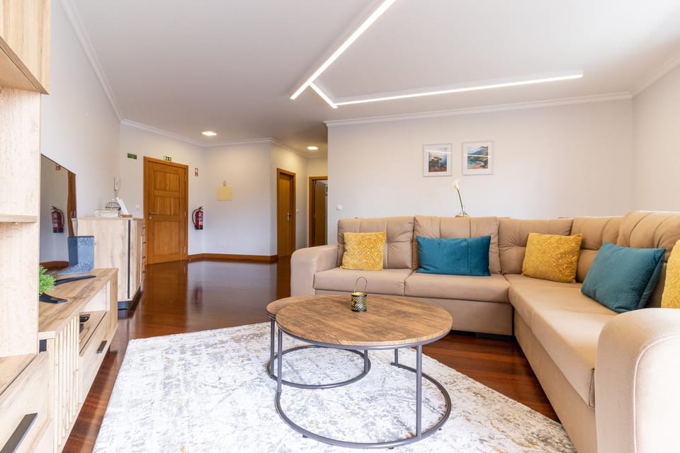 Communal lounge/ TV room, TV and multimedia, Living room