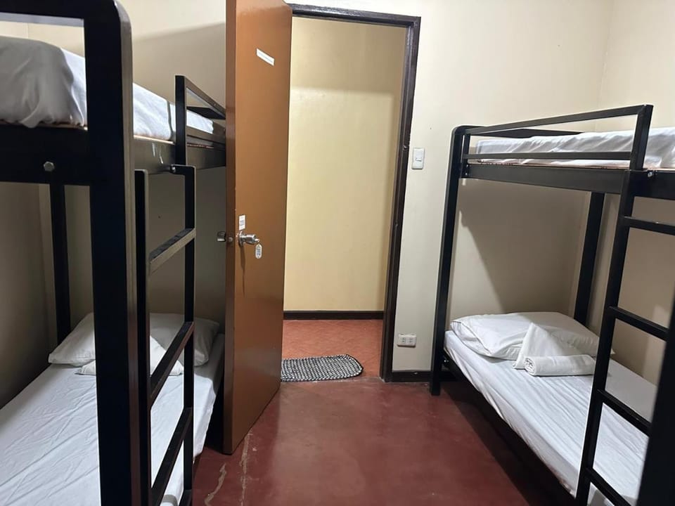 ACHIEVERS DORMITORY Hostel in Lapu-Lapu City