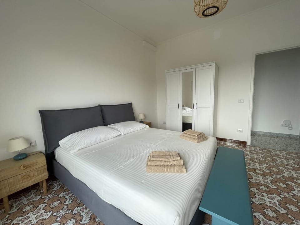 Bed, Photo of the whole room, Bedroom, towels, wardrobe