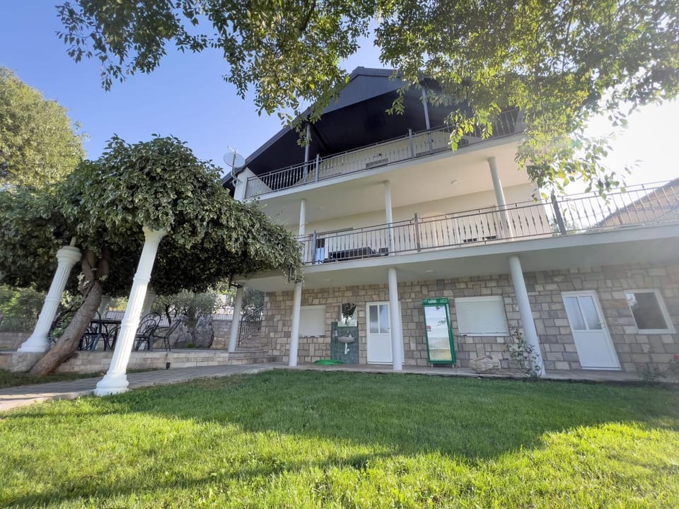 Property building, Patio, Garden, Garden view