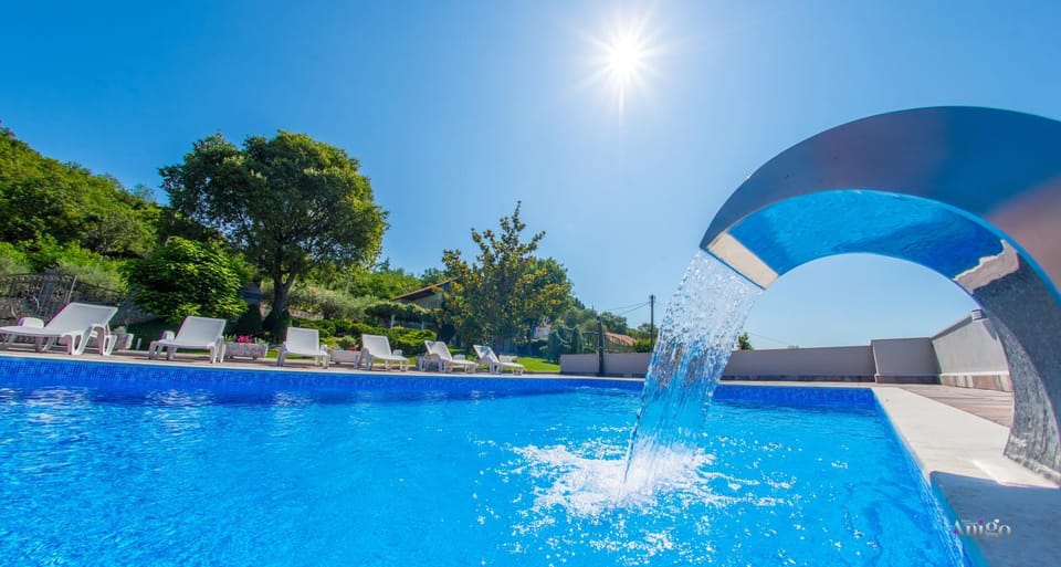 Day, Pool view, Swimming pool, sunbed