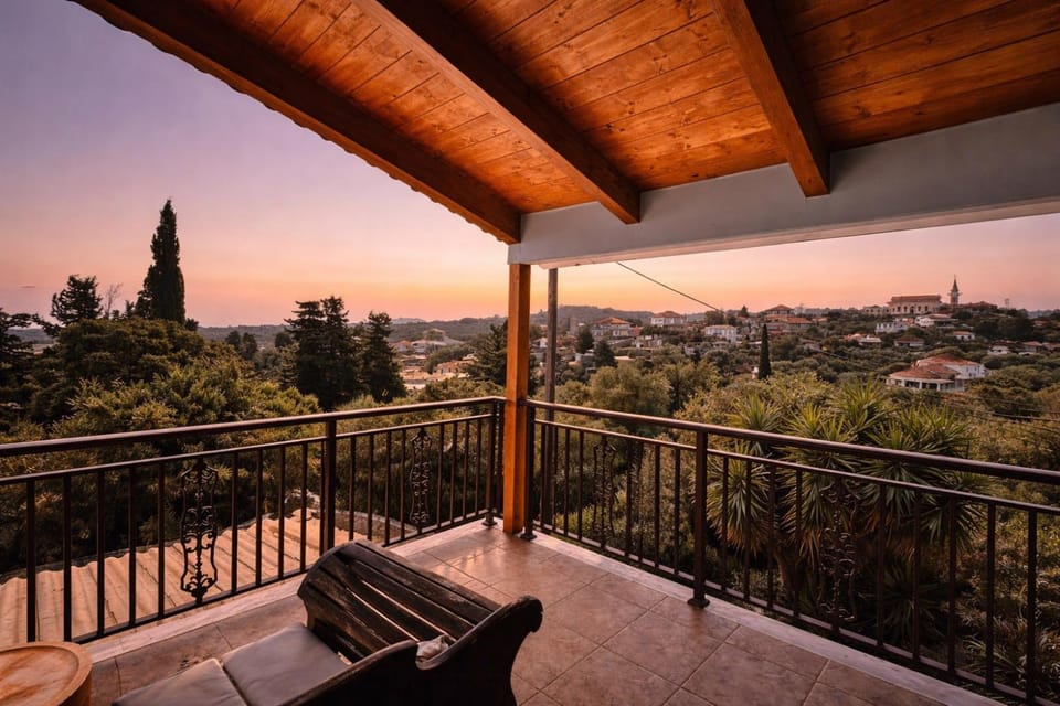 View (from property/room), View (from property/room), City view, Pool view