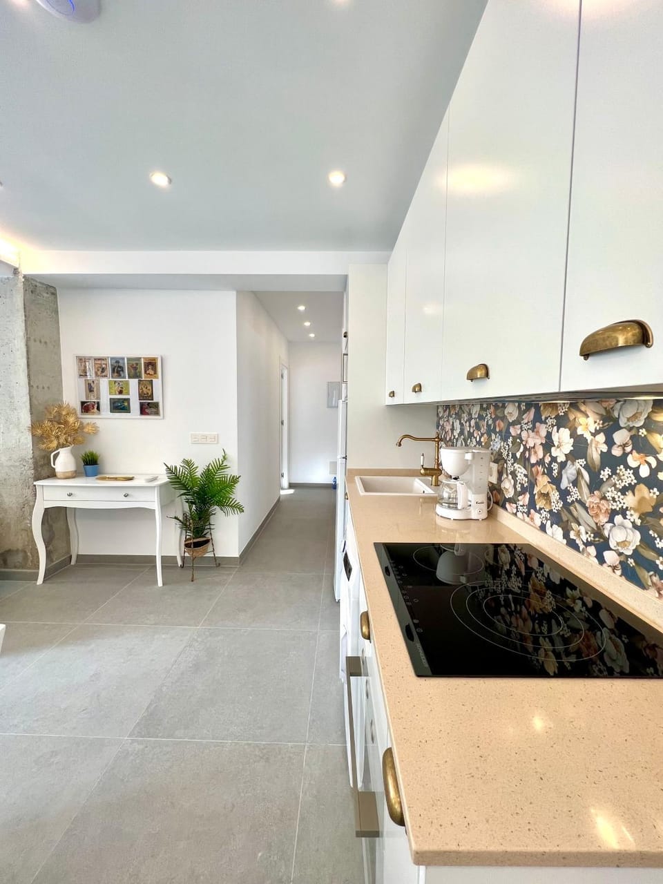 Kitchen or kitchenette, stove