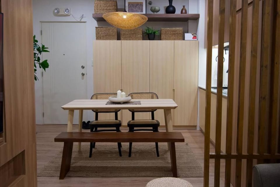 Nuvali Laguna Amaia 2BR free parking @ The Sanctuary near Tagaytay and Carmelray Industrial Park Apartment in Santa Rosa