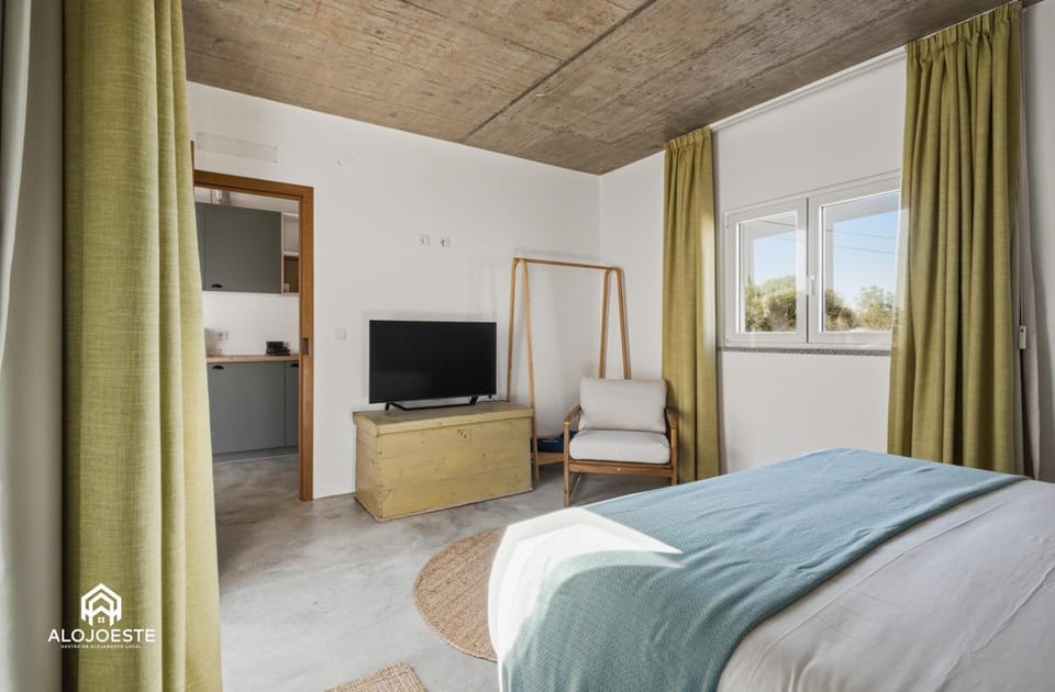 OceanLand - Santa Cruz Bed and Breakfast in Lisbon District