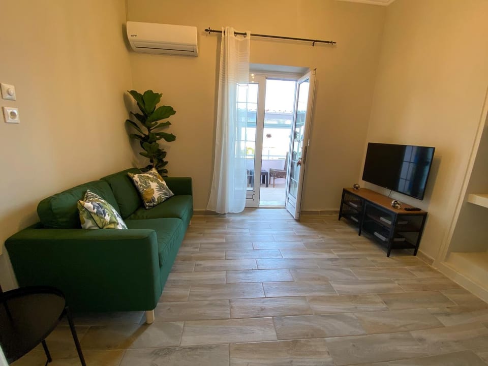 Batis Breeze Suites Bed and Breakfast in Corfu, Greece