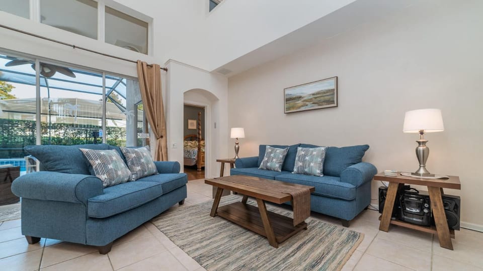 8136 Sun Palm House in Four Corners