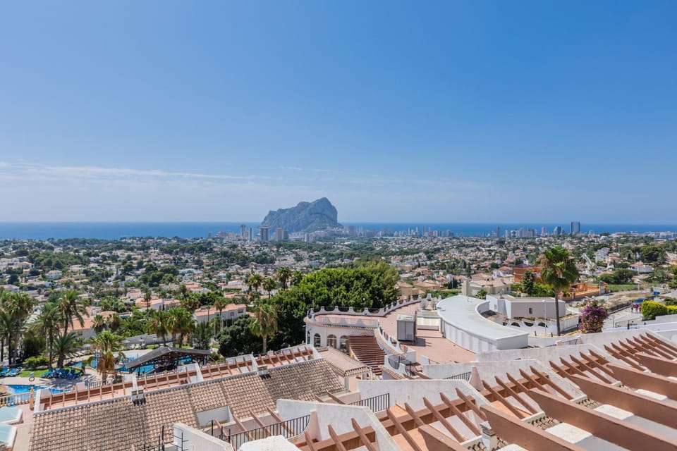 Nearby landmark, Day, Natural landscape, Bird's eye view, Balcony/Terrace, City view, Mountain view, Pool view, Sea view