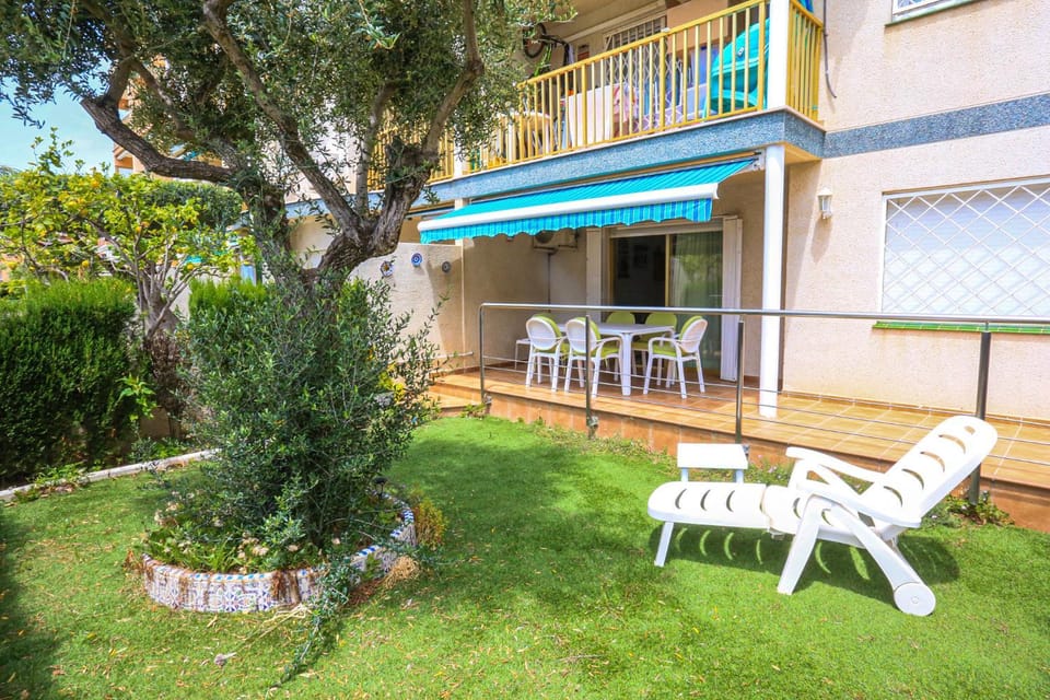 LITORAL COSTA DORADA - MERCE Only families Apartment in Cambrils