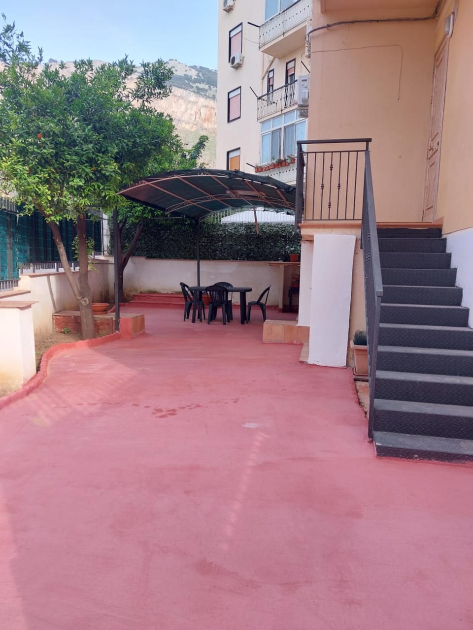 Inner courtyard view