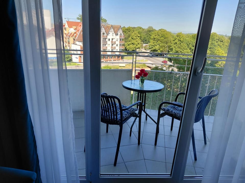 Off site, Balcony/Terrace