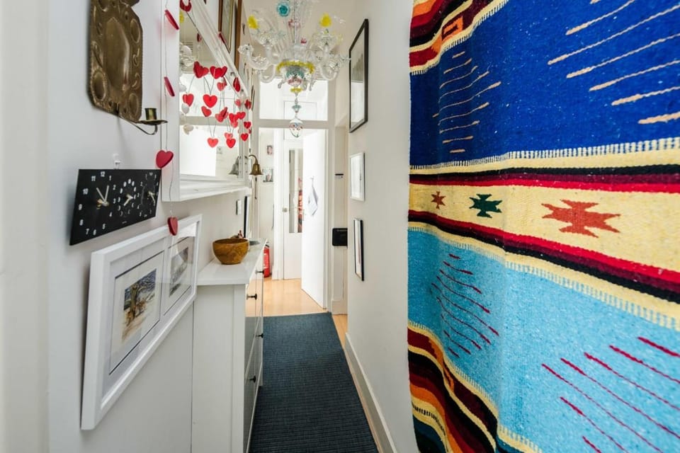 Stylish Central London Flat Near Tower Bridge Apartment in London Borough of Southwark