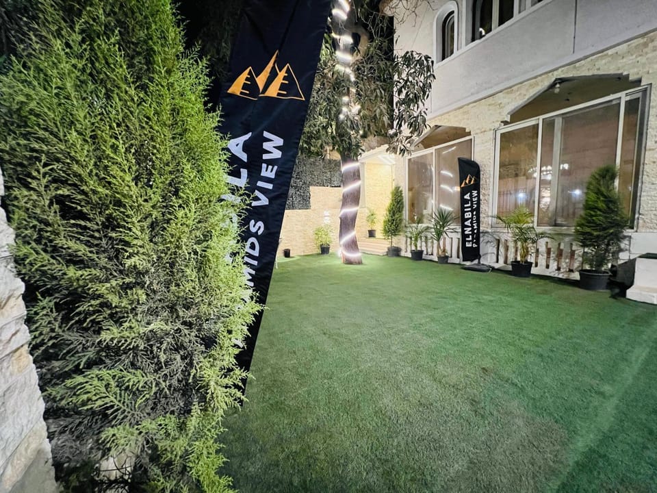 El Nabila Front Pyramids & Sphinx View Bed and Breakfast in Egypt